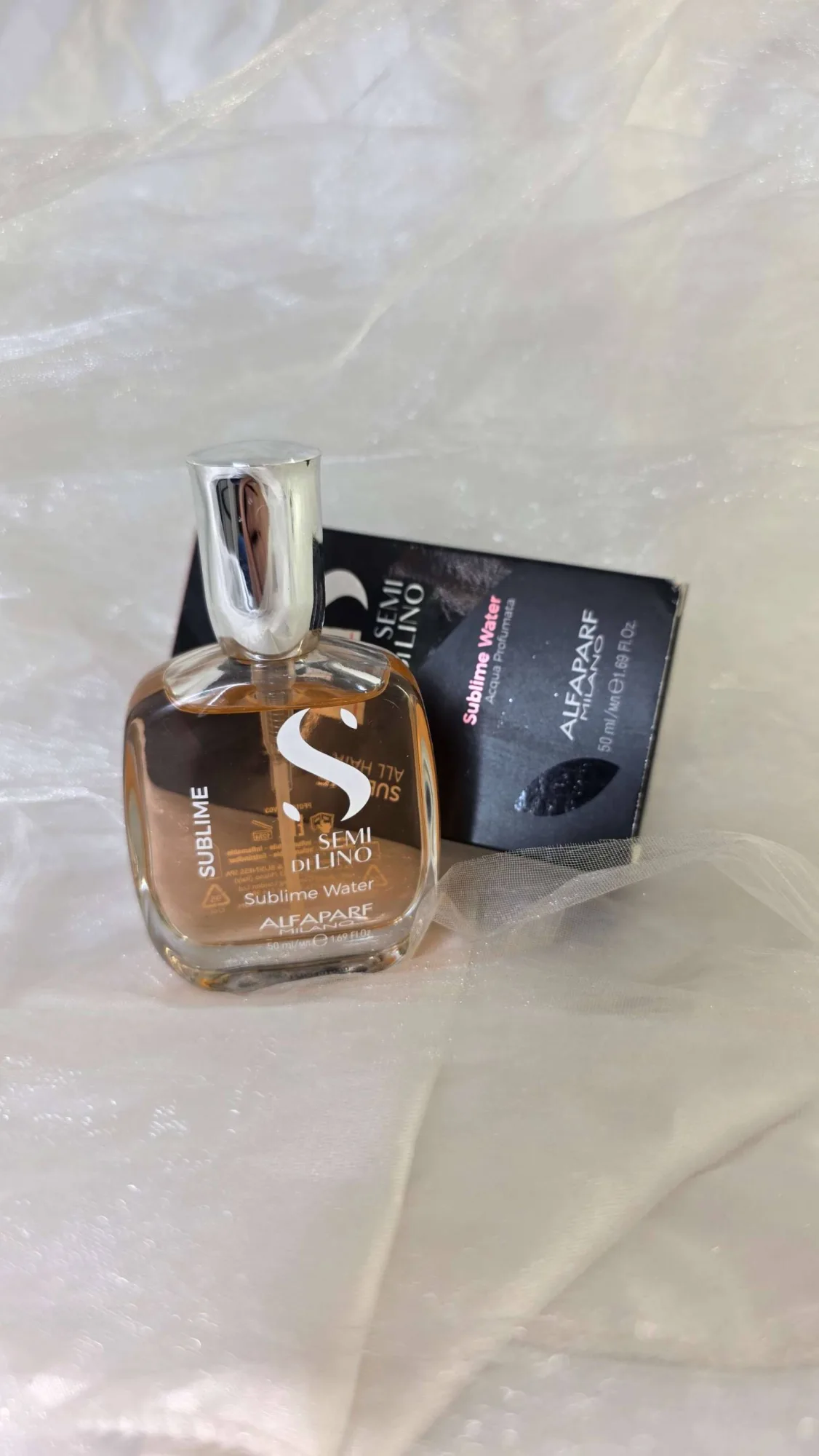 عطر الشعر واللمعان الكريستالي الفاخر