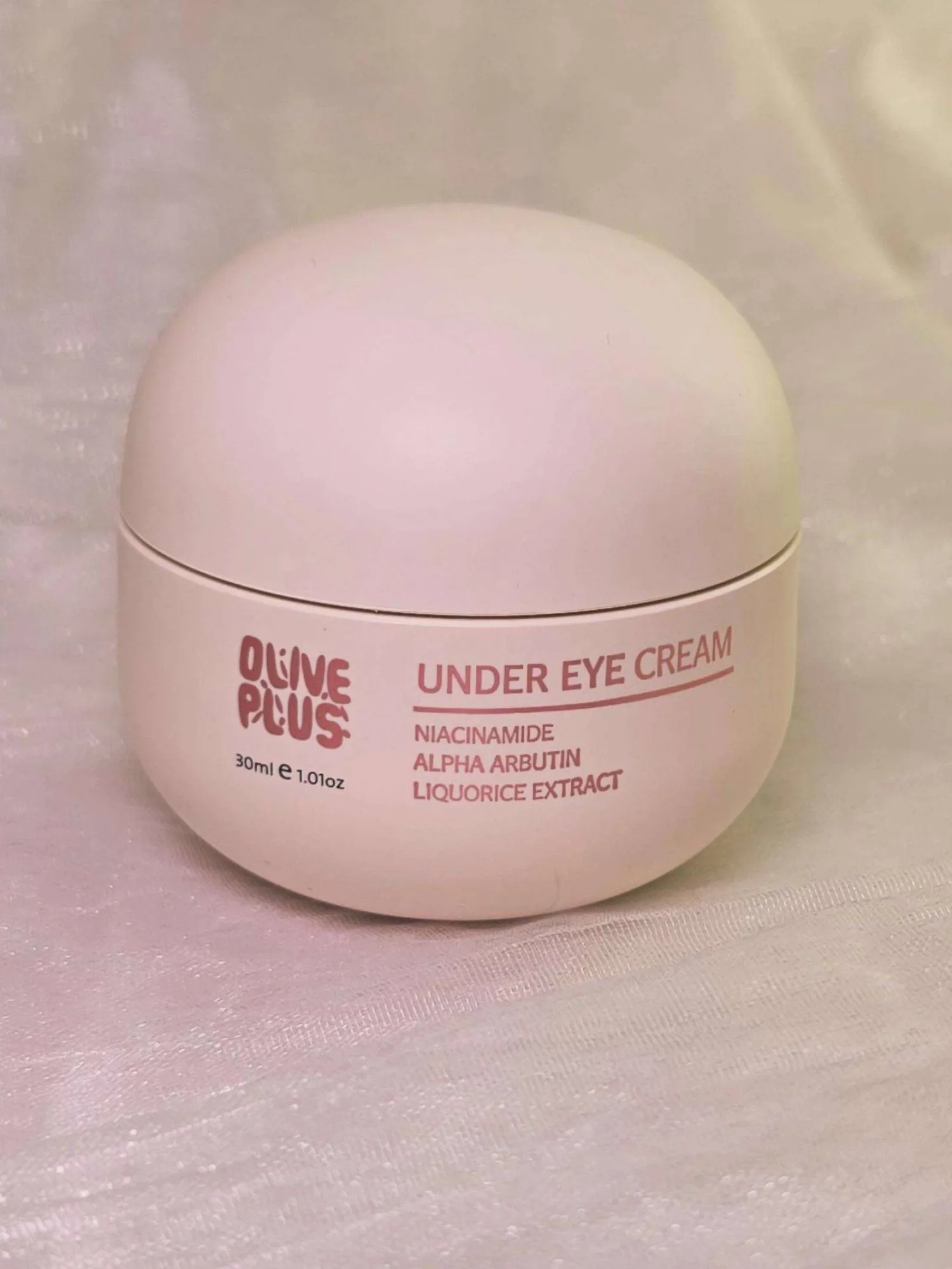 كريم تحت العين الليلي لعلاج الهالات السوداء والانتفاخات من أوليف بلس (Olive Plus Under Eye Cream)