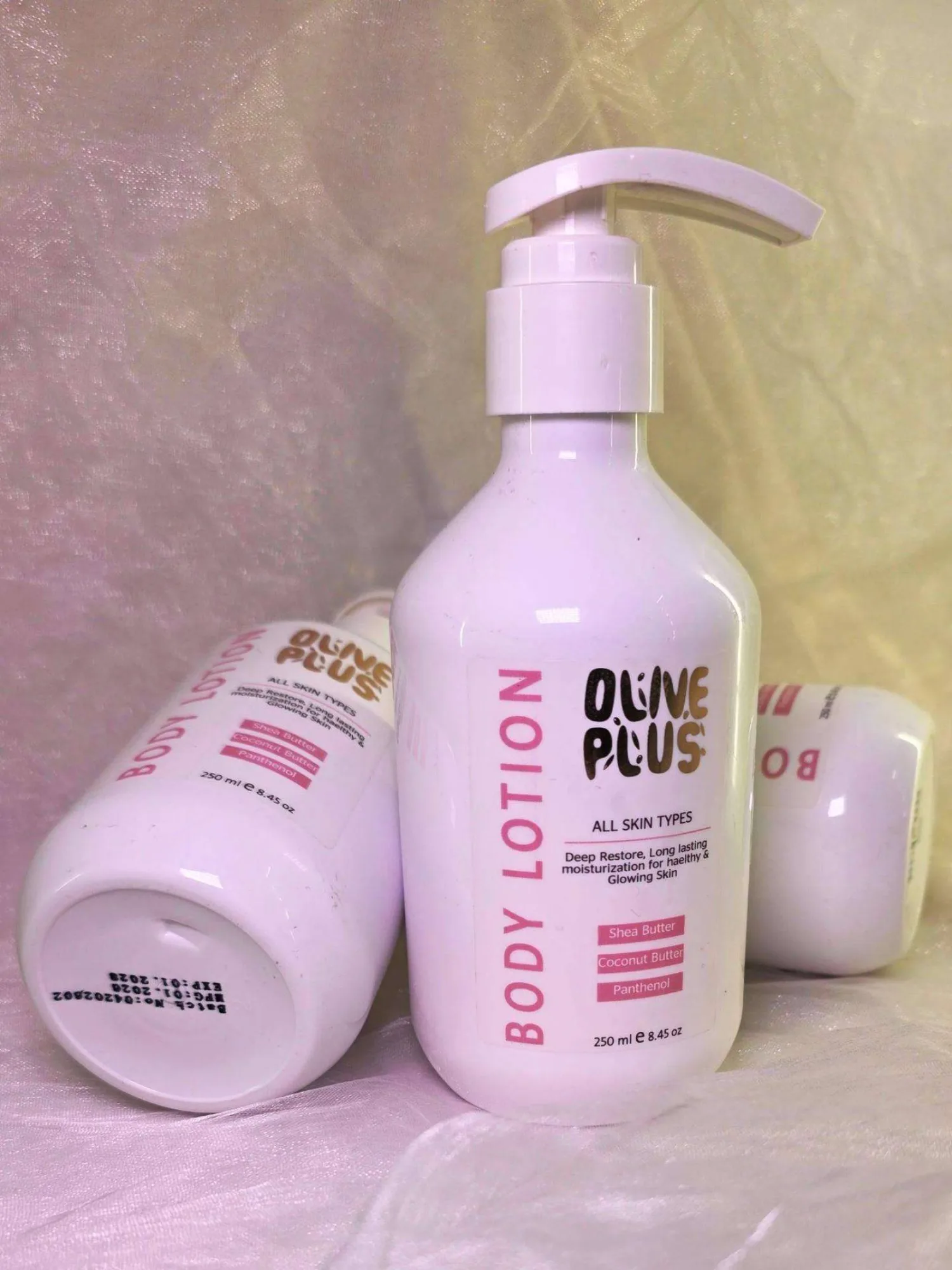 لوشن الجسم المرطب بعمق بزبدة الشيا وجوز الهند من أوليف بلس (Olive Plus Deep Restore Body Lotion)
