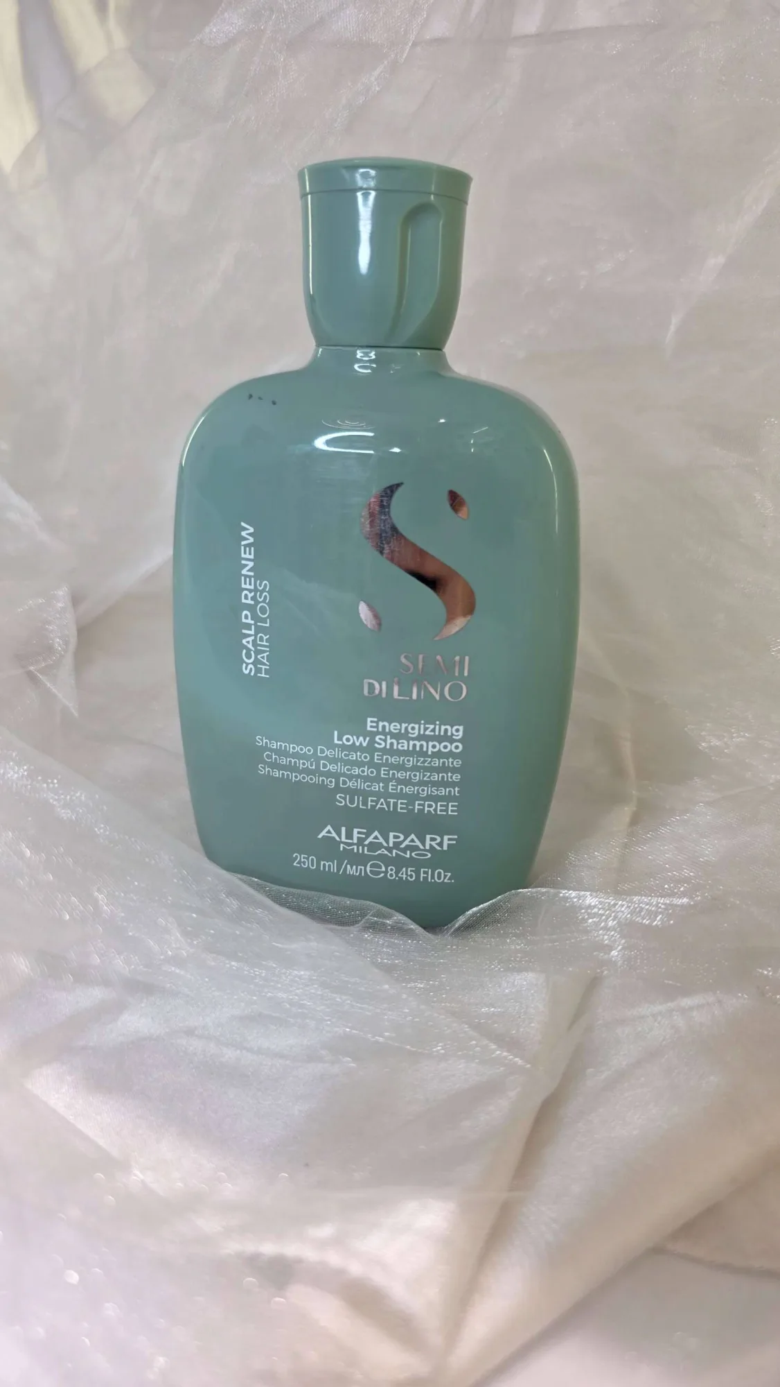 شامبو الفابارف المنشط لعلاج تساقط الشعر (Alfaparf Semi di Lino Scalp Renew Energizing Low Shampoo)