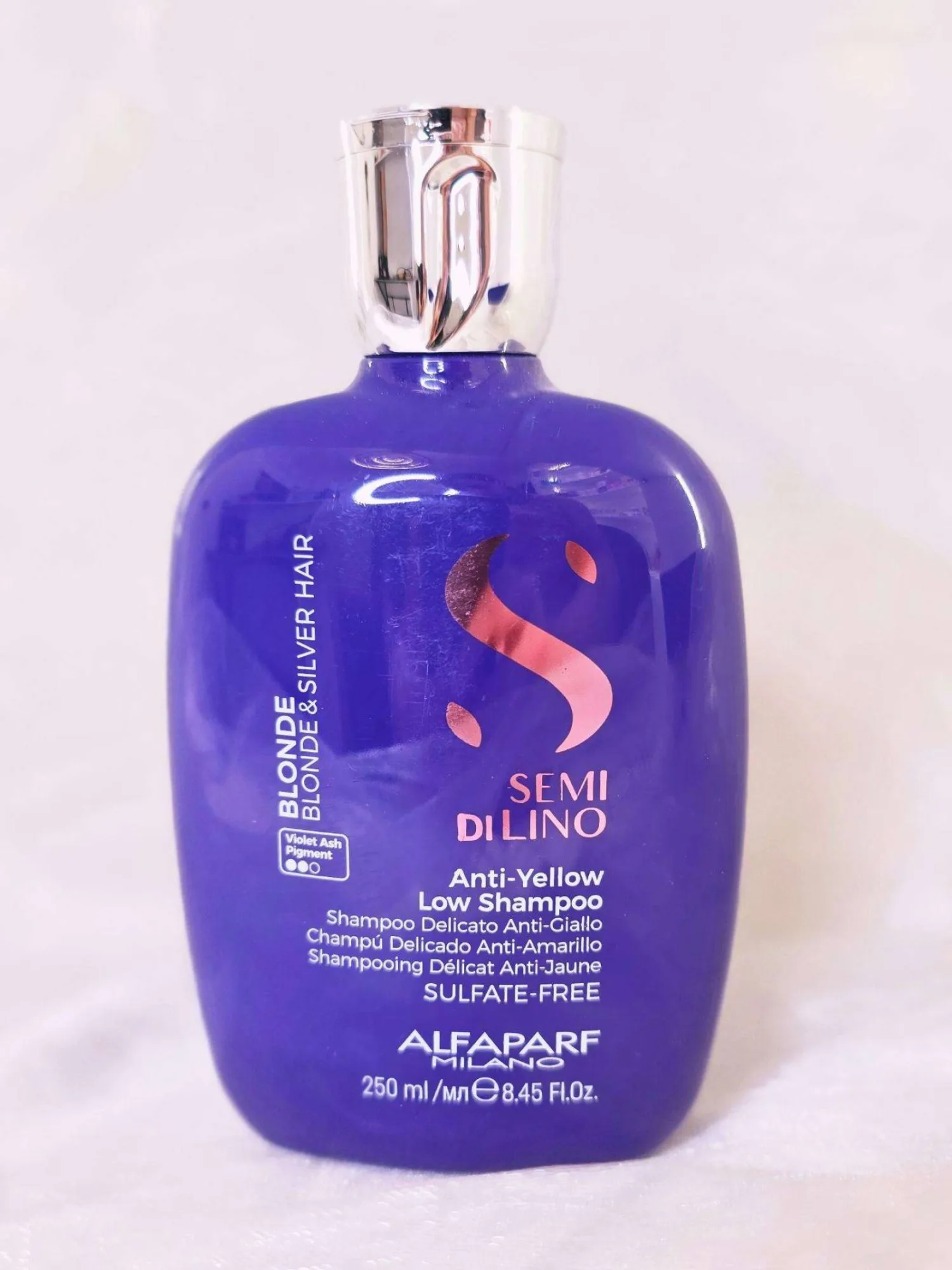 شامبو الفابارف سيمي دي لينو المضاد للاصفرار للشعر الأشقر والسيلفر (Alfaparf Semi di Lino Anti-Yellow Low Shampoo)