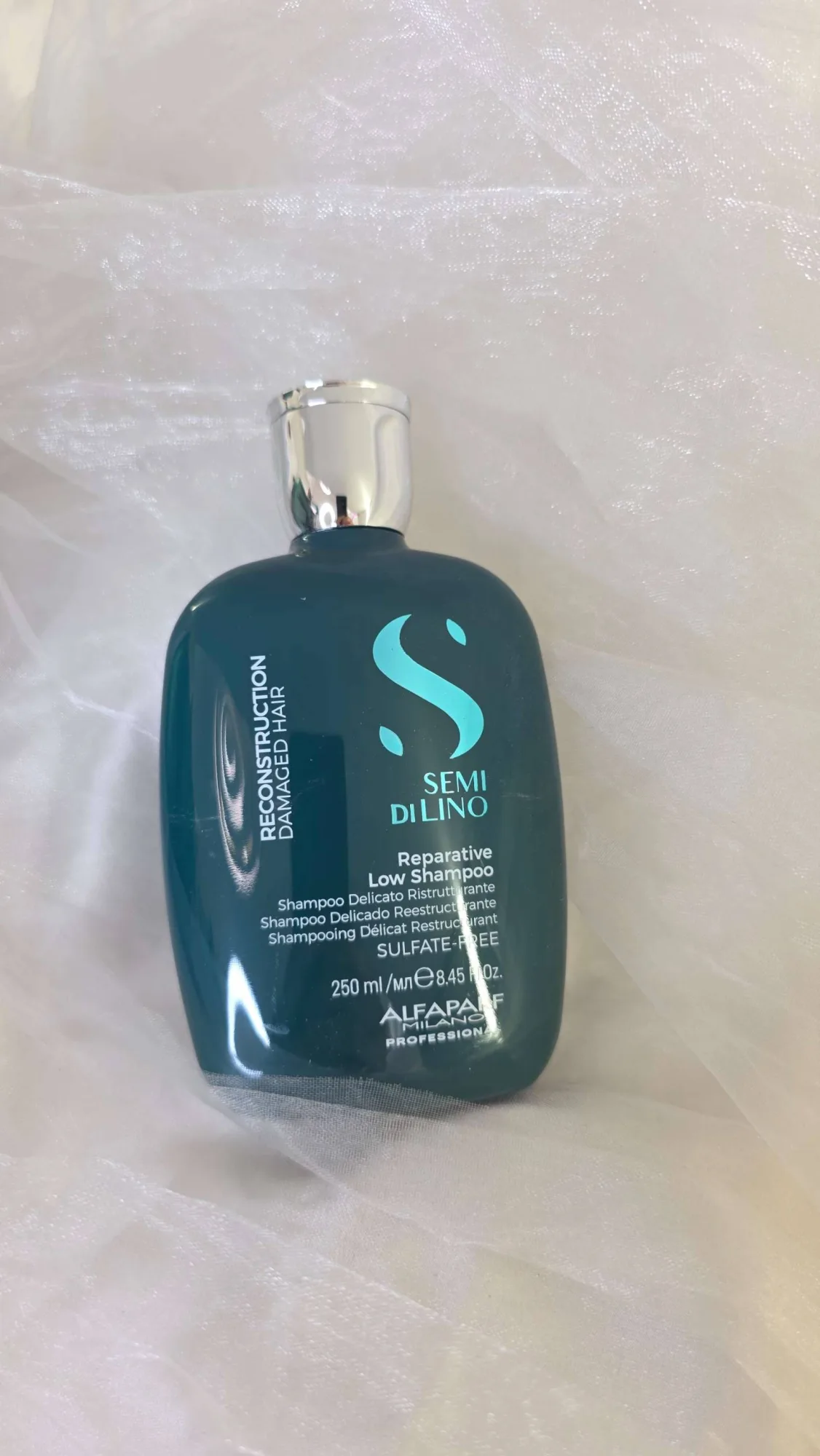 شامبو الفابارف سيمي دي لينو لإعادة بناء وترميم الشعر التالف (Alfaparf Semi di Lino Reconstruction Reparative Low Shampoo)