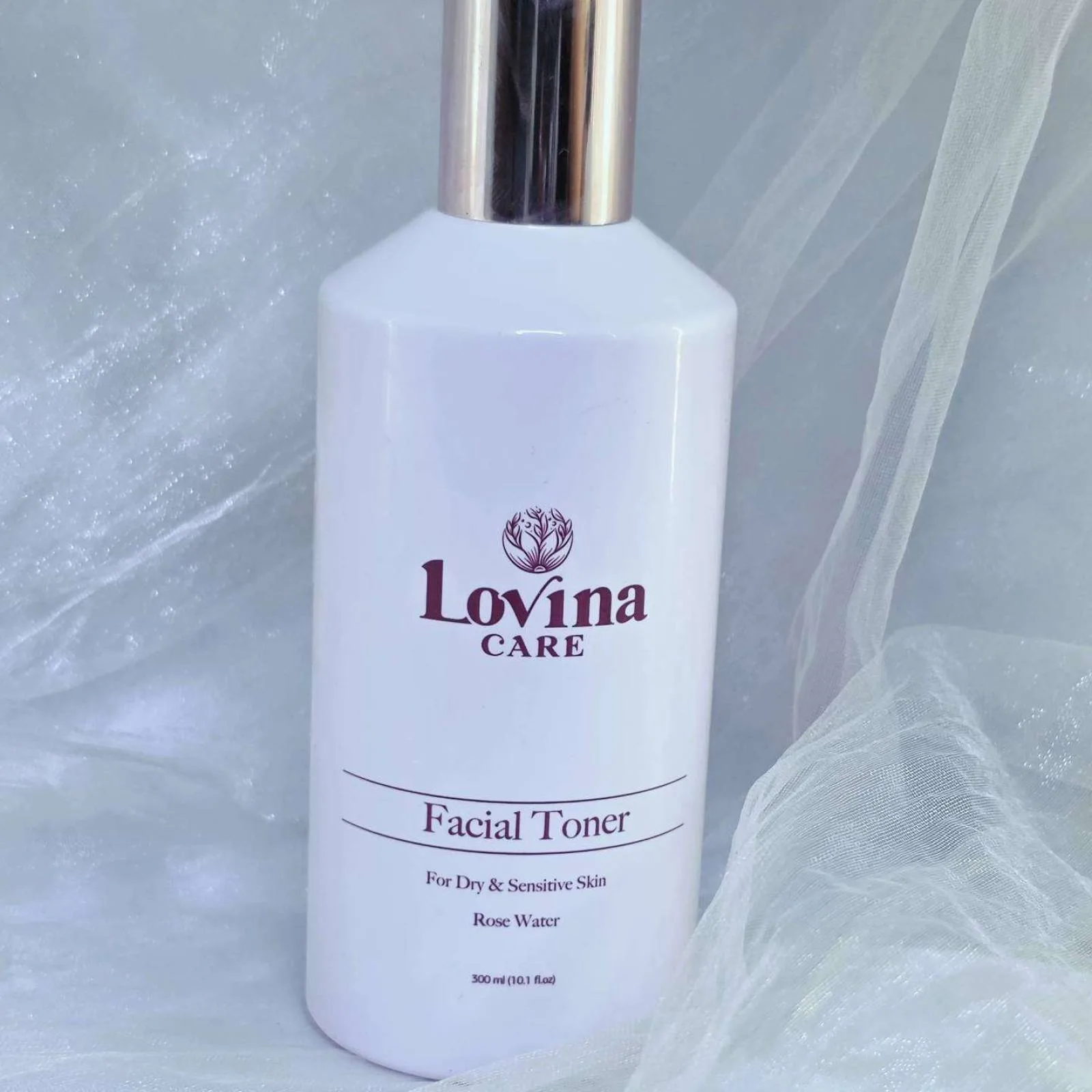تونر ماء الورد المرطف والمغذي للبشرة الجافة والحساسة بحجم توفيري 300 مل من لوفينا كير (Lovina Care Rose Water Facial Toner - 300ml)